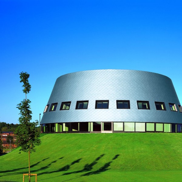 RHEINZINK U.K. - RHEINZINK U.K. - Sir Colin Campbell Building, University of Nottingham, United Kingdom, technology scales facade, sheet RHEINZINK preweatheredpro blue-gray