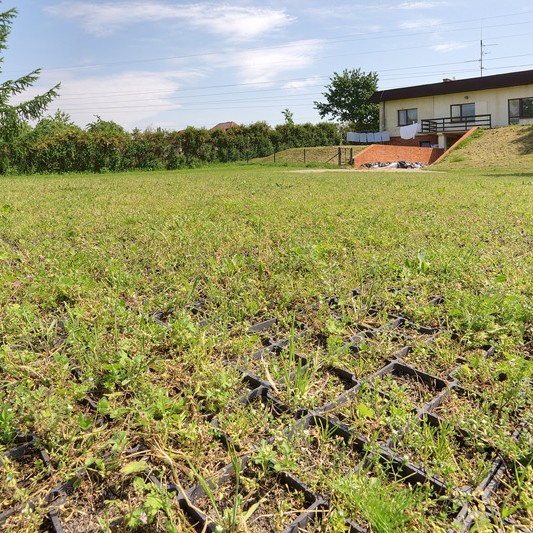 geoPRODUCT Sp. z o.o. - Biologically active surface GEOSYSTEM - Fire road in front of the house welfare