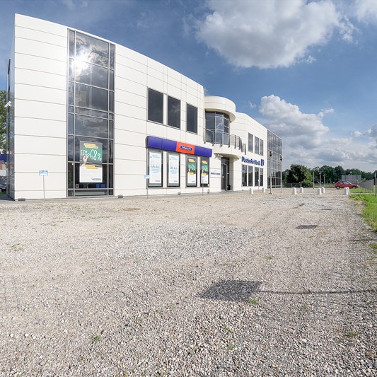 geoPRODUCT Sp. z o.o. - Biologically active surface GEOSYSTEM - Parking in front of the aggregate bank